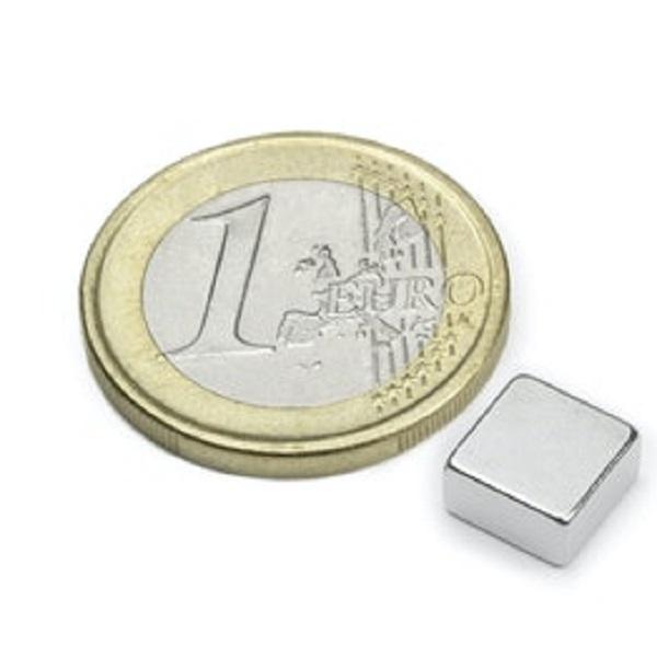 Thumb do produto Iman Neodimio Bloque   8x8x4mm (N45) (1.9Kg) MGO